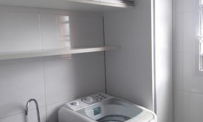Apartamento De 2/4 D...