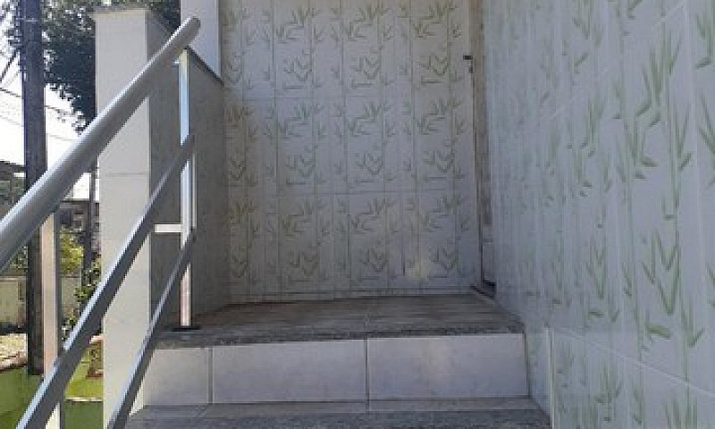 Casa Com 2 Quartos E...