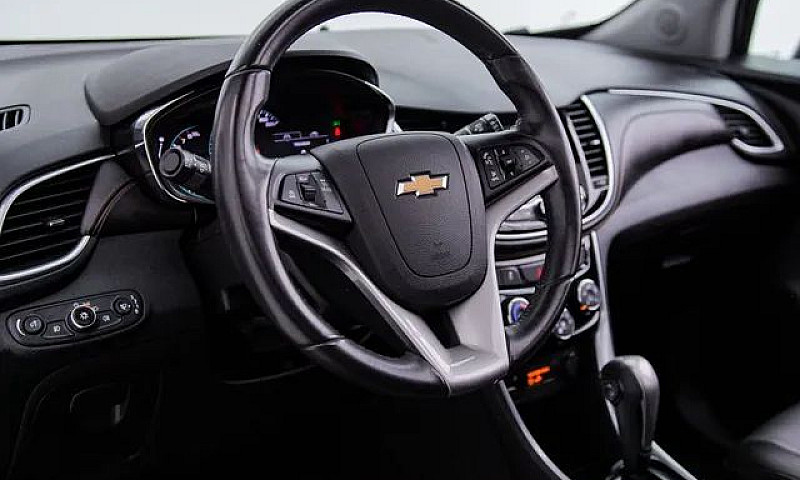 Chevrolet Tracker Pr...