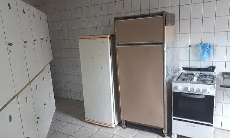 Quarto Mobiliado E I...