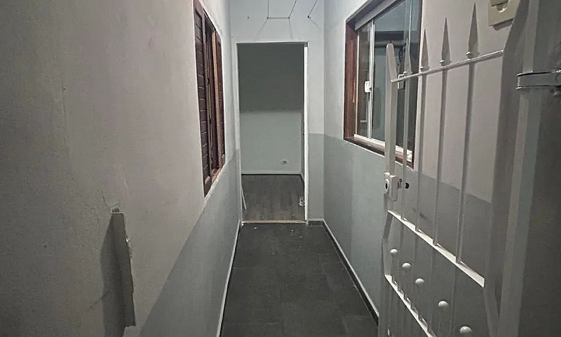 Alugo Casa Há 20 Min...