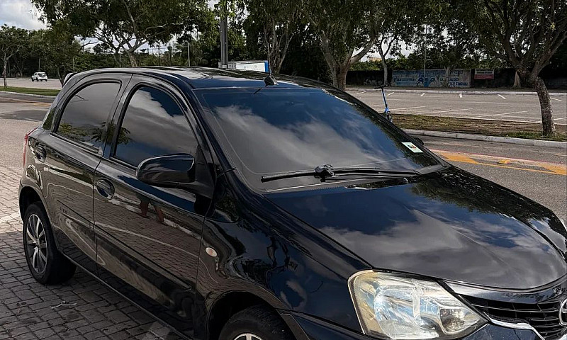 Toyota Etios Xs 1.5 ...