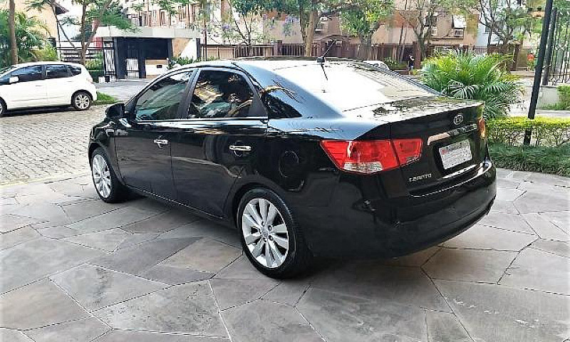 Kia Motors Cerato 1....