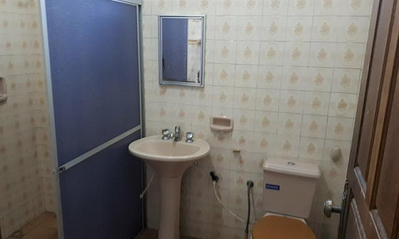 Casa Com 2 Apartamen...