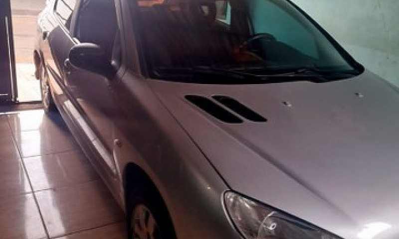 Vendo Peugeot 206 11...