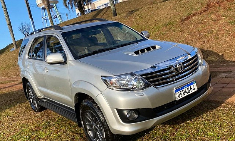 Toyota Hilux Sw4 Die...