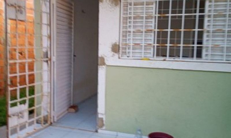 Vende-Se Casa Quitad...
