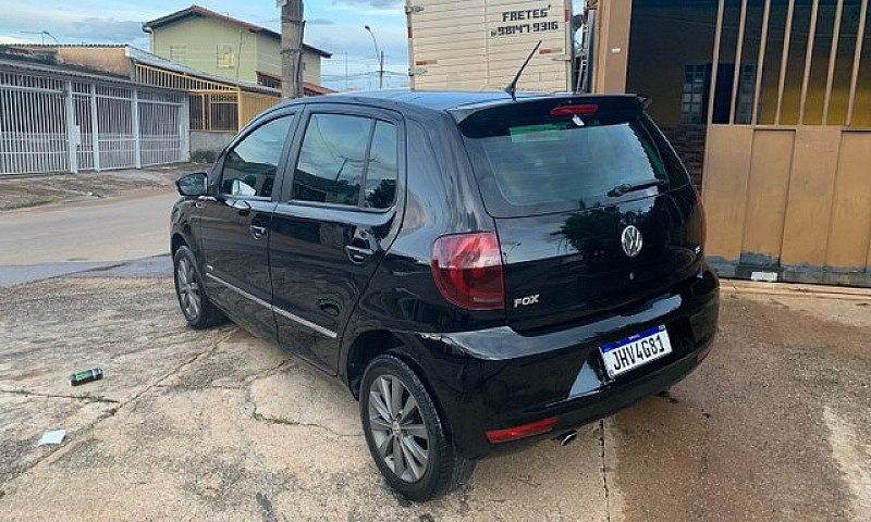Volkswagen Fox 1.6 8...
