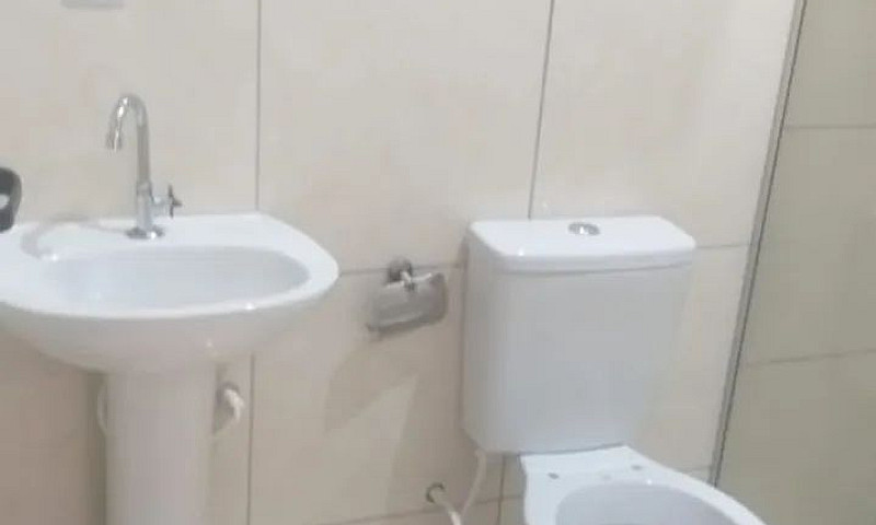Kitnet A 4 Minutos A...