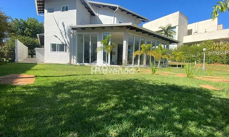 Sobrado Condomínio D...