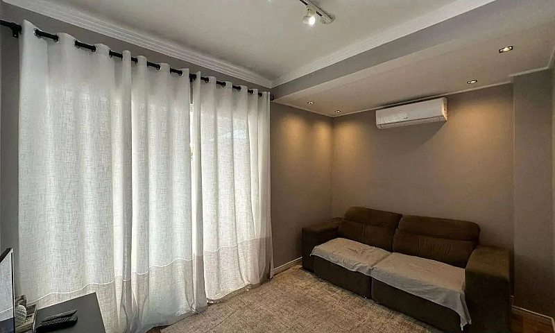 Casa Com 2 Dormitóri...
