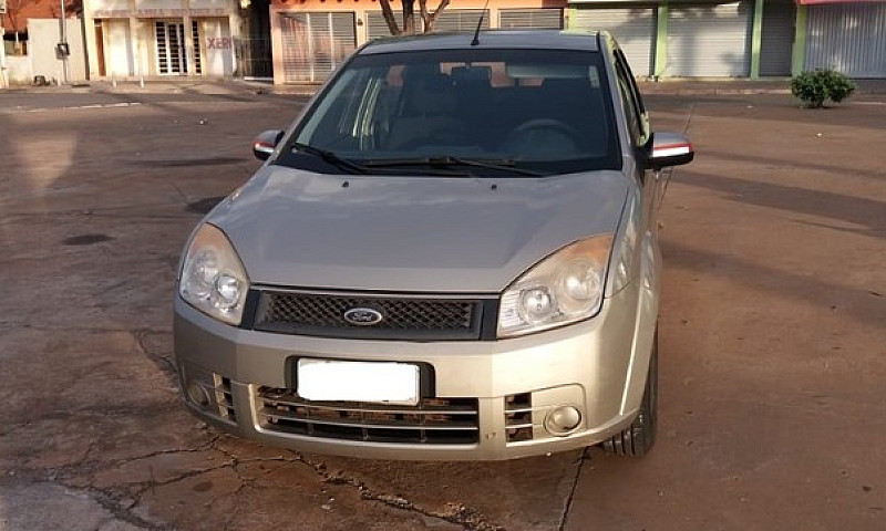 Fiesta Sedan 1.0 8V ...