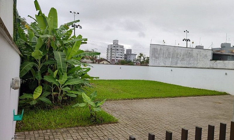 Vende Sobrado Em Joi...