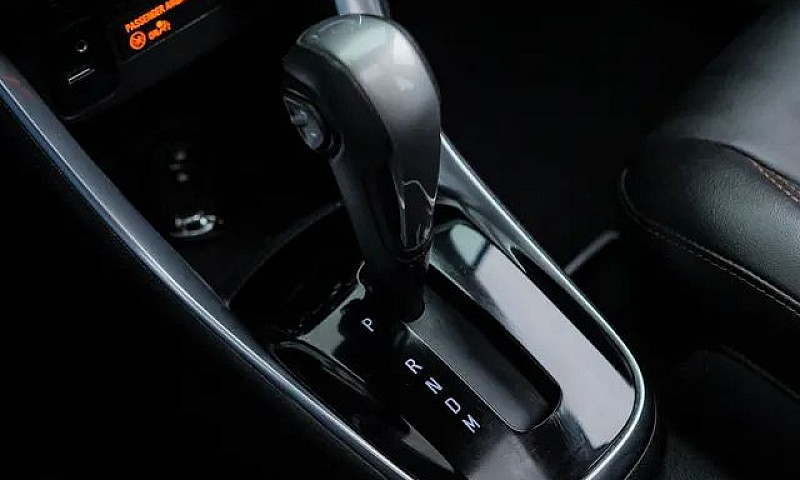 Chevrolet Tracker Pr...