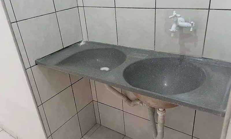 Alugo Casa Proximo A...