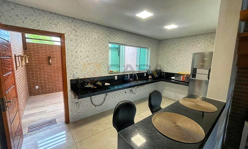 Lcmore Em Um Dos Mel...