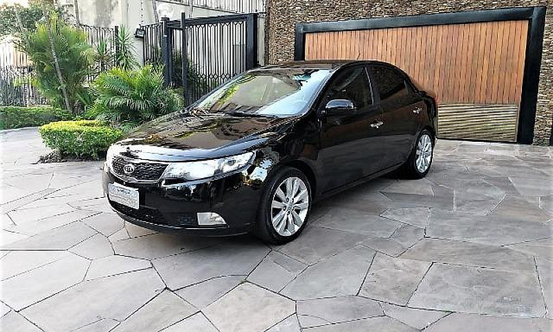 Kia Motors Cerato 1....