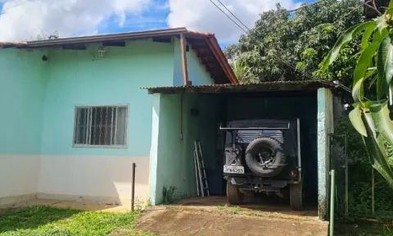Ótima Casa Com Frent...