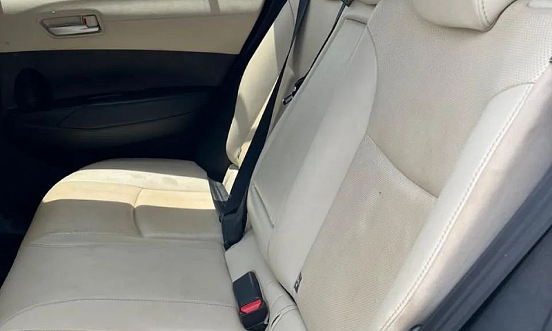 Toyota Corolla Cross...