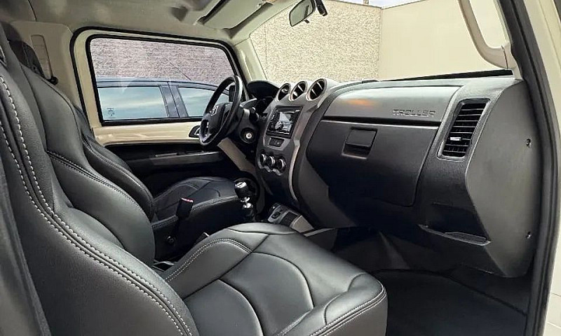 Troller T-4 4X4 3.2 ...