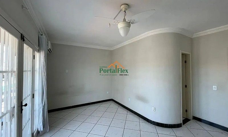 Casa À Locação Em Co...