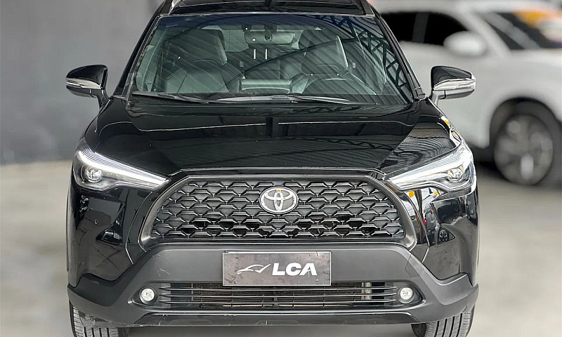 Toyota Corolla Cross...