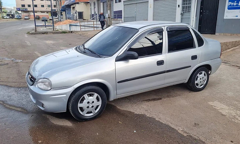Chevrolet Corsa Supe...