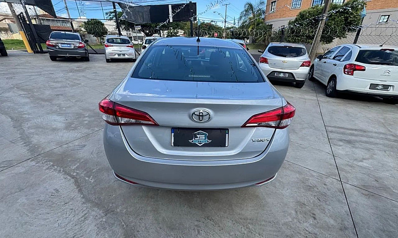 Toyota Yaris Xl Seda...