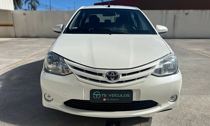 Toyota Etios Xs Seda...