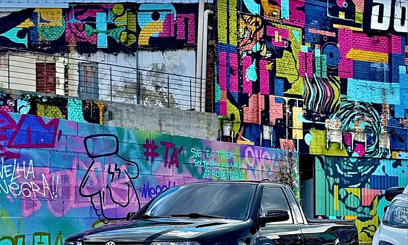 Volkswagen Saveiro 1...