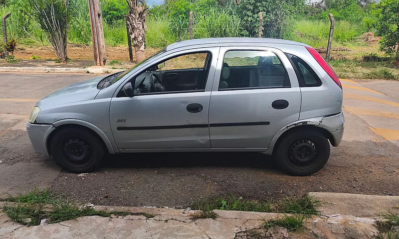 Chevrolet Corsa Hat....