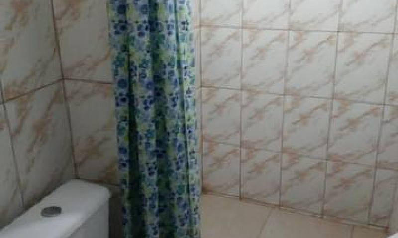 Alugo Casa 2/4 Com S...