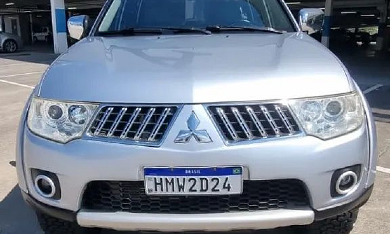 Mitsubishi Pajero Da...