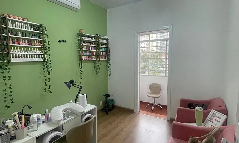Sala Dentro De Um Sa...
