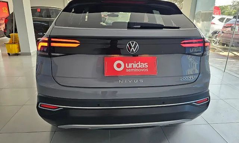 Volkswagen Nivus Hig...