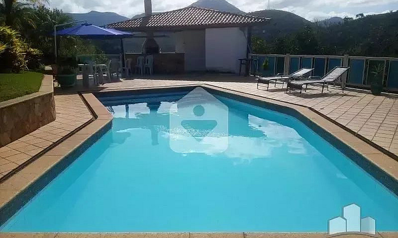 Chalé Com 8 Quartos ...