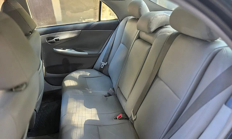 Toyota Corolla Gli 1...