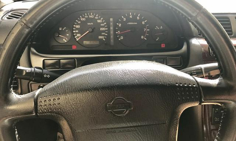 Nissan Maxima 30G 3....