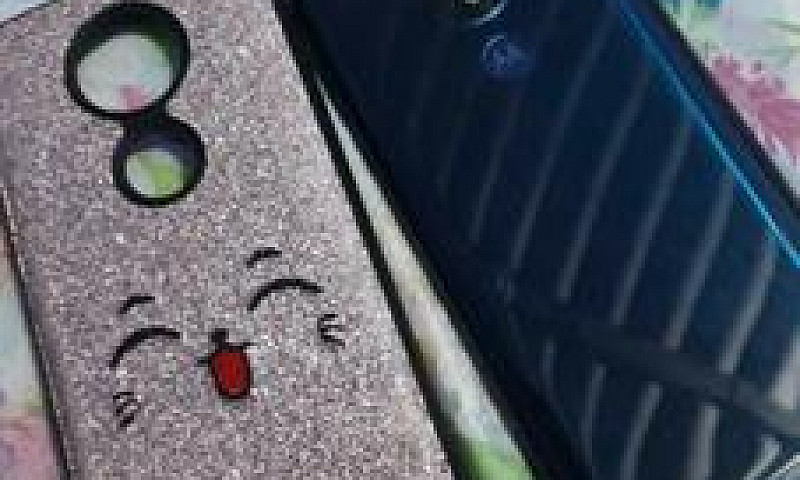 Moto G7 Power + Head...
