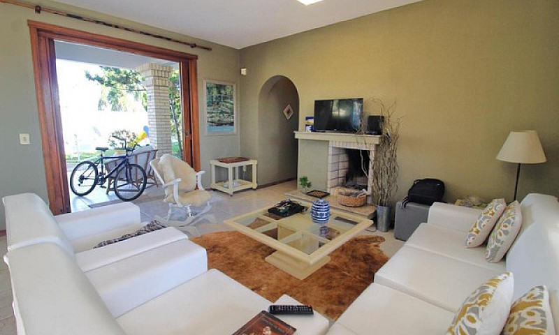 Casa Em Atlântida Co...