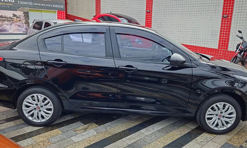 Fiat Cronos 1.3 Driv...