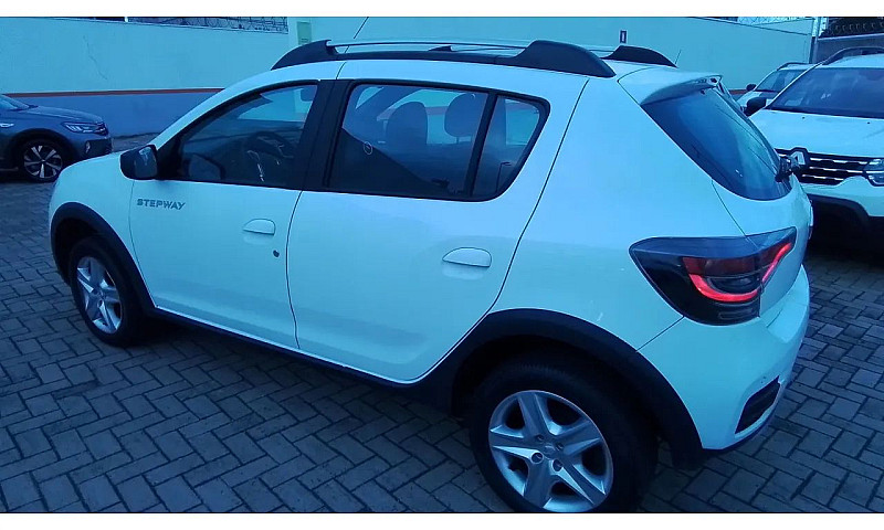 Renault Sandero 2023...