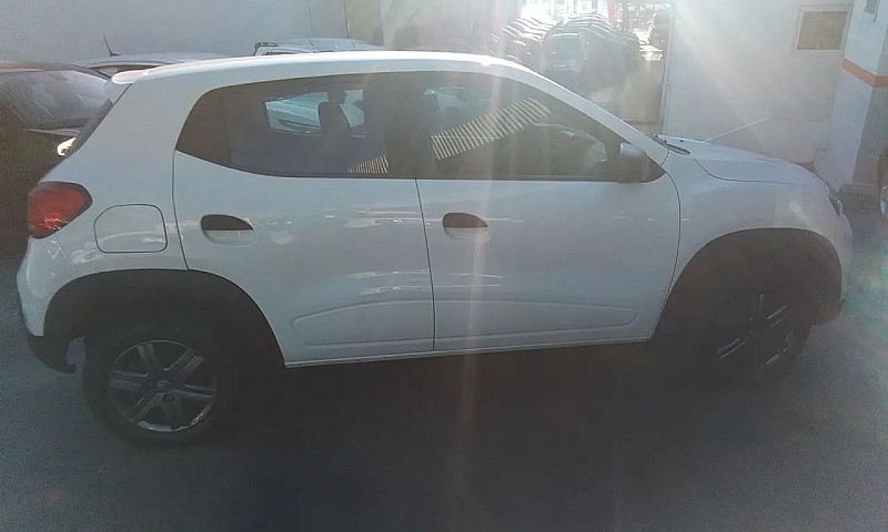 Renault Kwid 1.0 Zen...