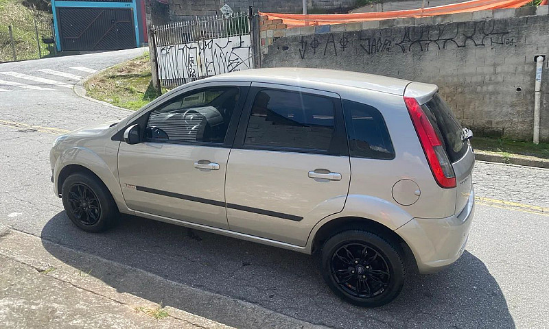Ford Fiesta 1.6 8V F...