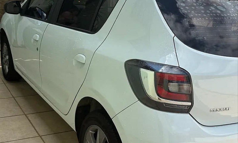Renault Sandero Vibe...