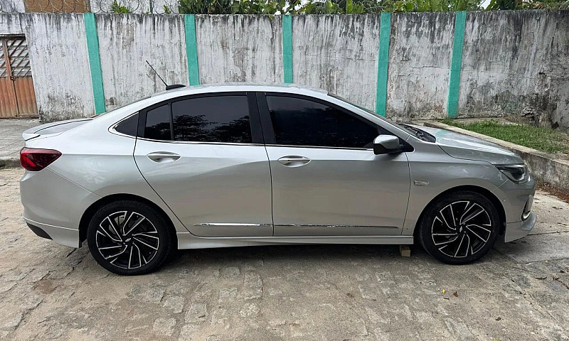 Chevrolet Onix Plus ...