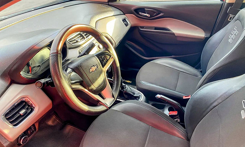 Chevrolet Onix Hatch...