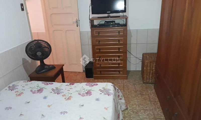 Casas De Vila Na Rua...