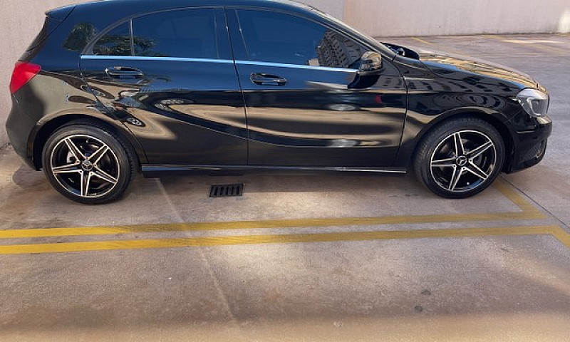 Mercedes-Benz A 200 ...