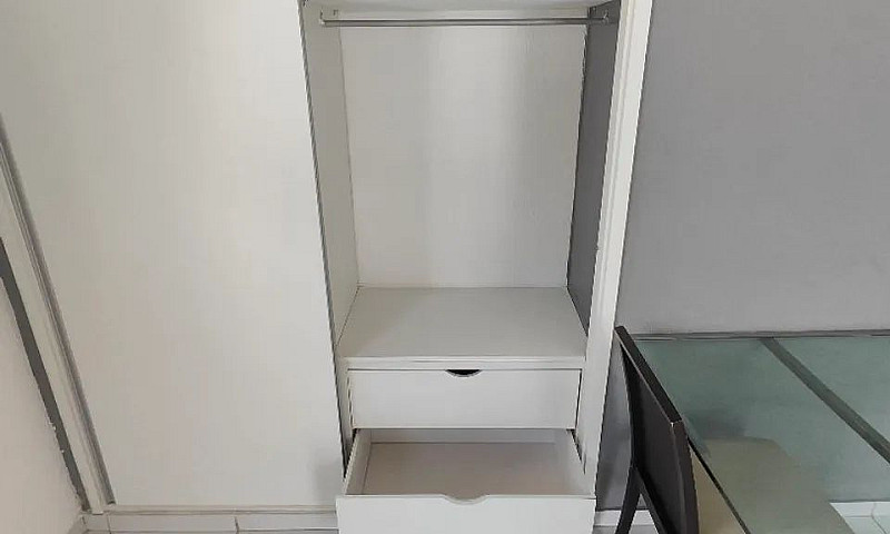 Kitnet A 100 Metros ...